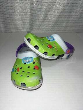 Crocs Classic Toy Story Buzz Lightyear Clogs M4 W6
